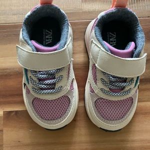 BRAND NEW ZARA TODDLER SNEAKERS SIZE 4